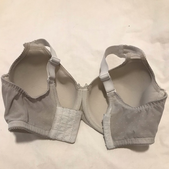 32DDD Wacoal bra - Picture 2 of 5